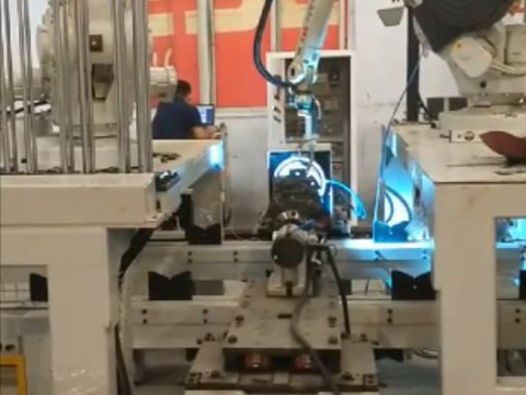 两台机器人协作焊接应用